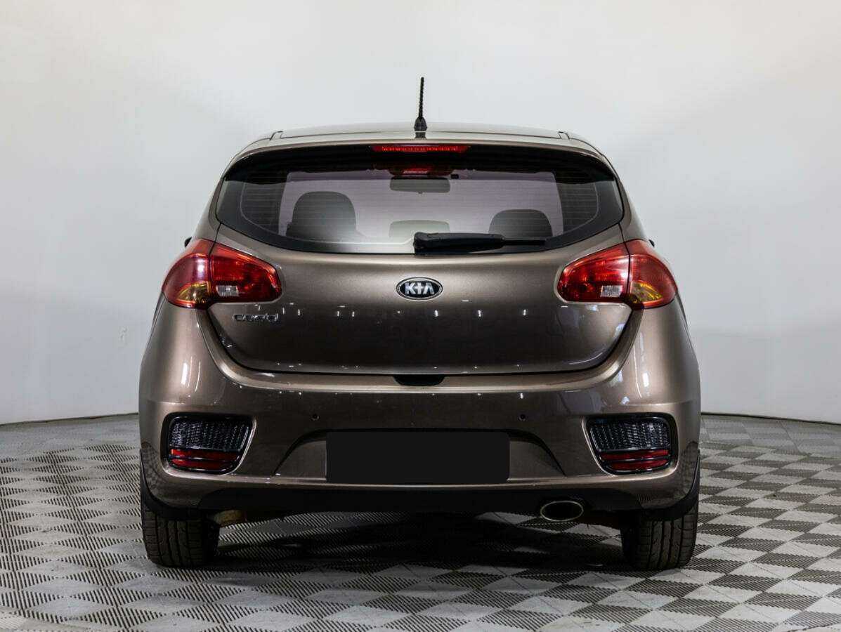 Kia Ceed с пробегом — 2015 год. Фото: #5