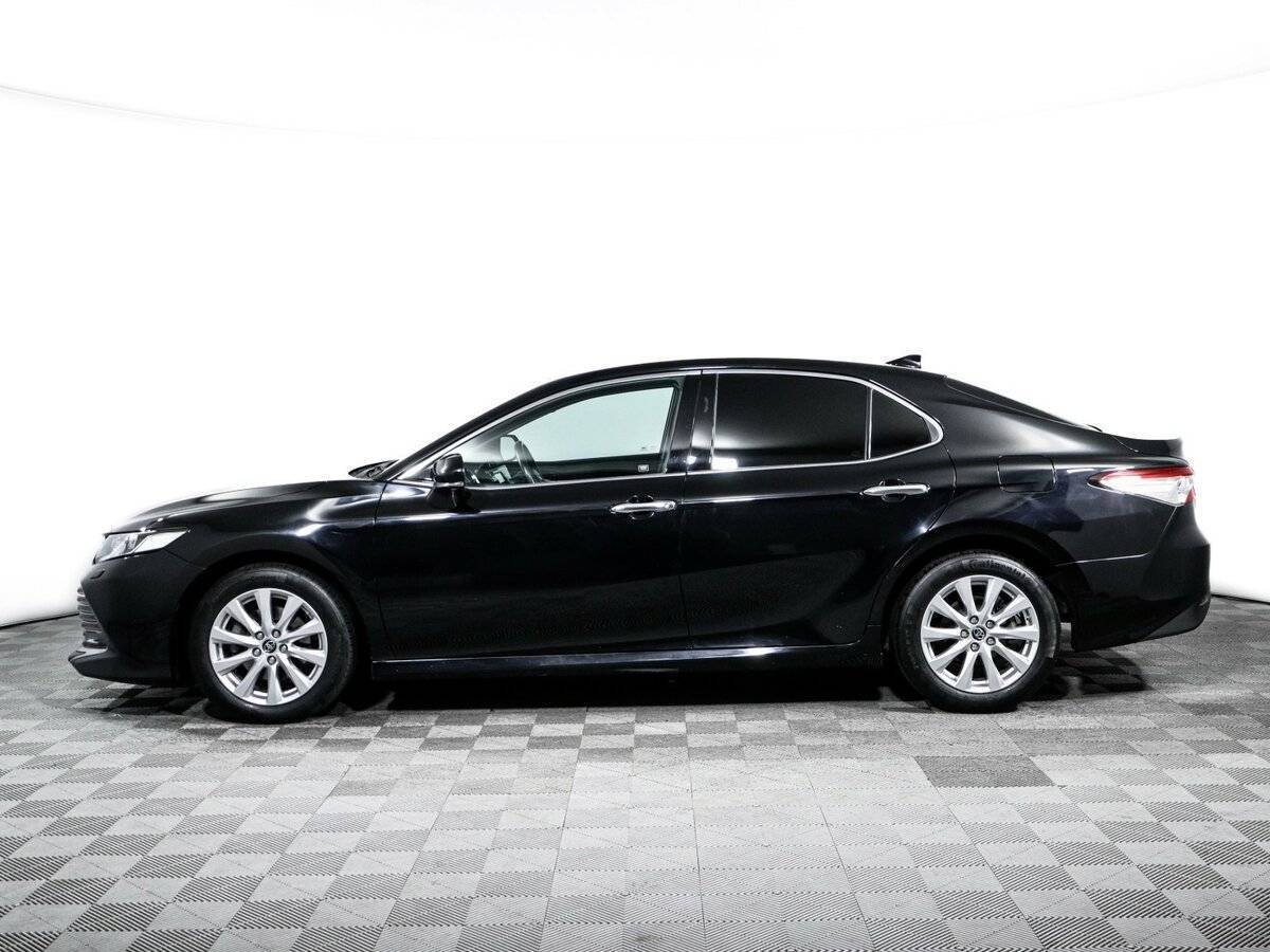 Toyota Camry с пробегом — 2018 год. Фото: #7