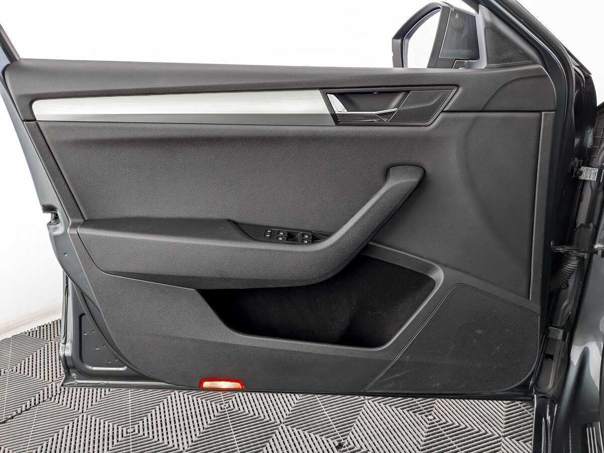 Skoda Superb с пробегом — 2018 год. Фото: #14