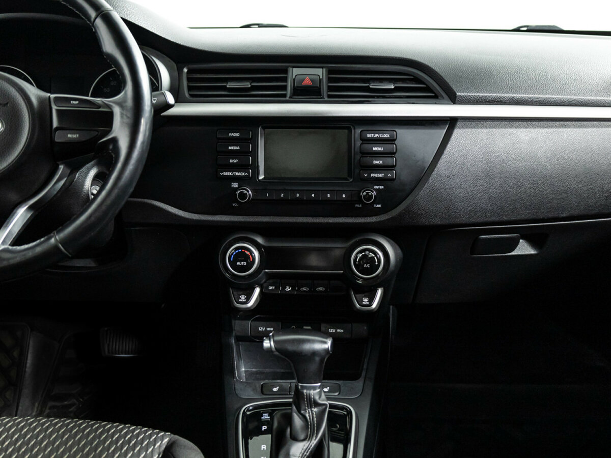Kia Rio с пробегом — 2018 год. Фото: #13