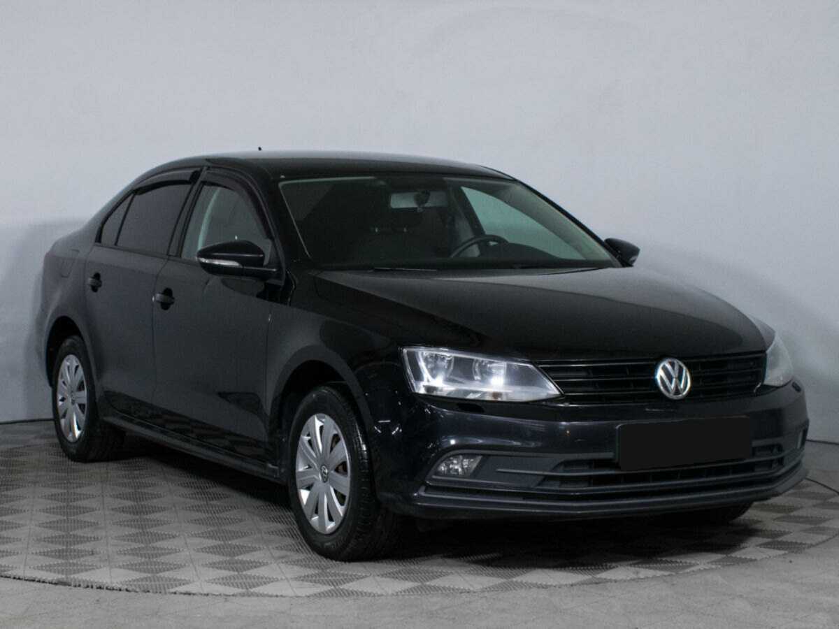 Volkswagen Jetta с пробегом — 2015 год. Фото: #2
