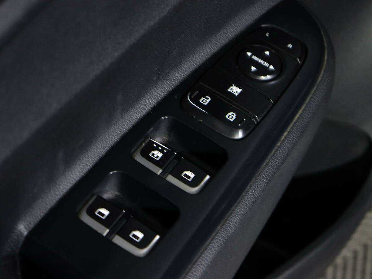 Kia Rio с пробегом — 2018 год. Фото: #13