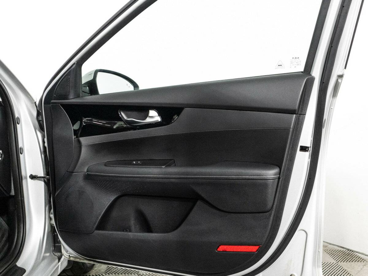 Kia Cerato с пробегом — 2021 год. Фото: #27