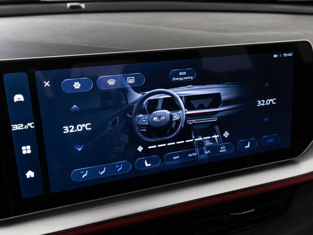 Geely Coolray с пробегом — 2023 год. Фото: #19