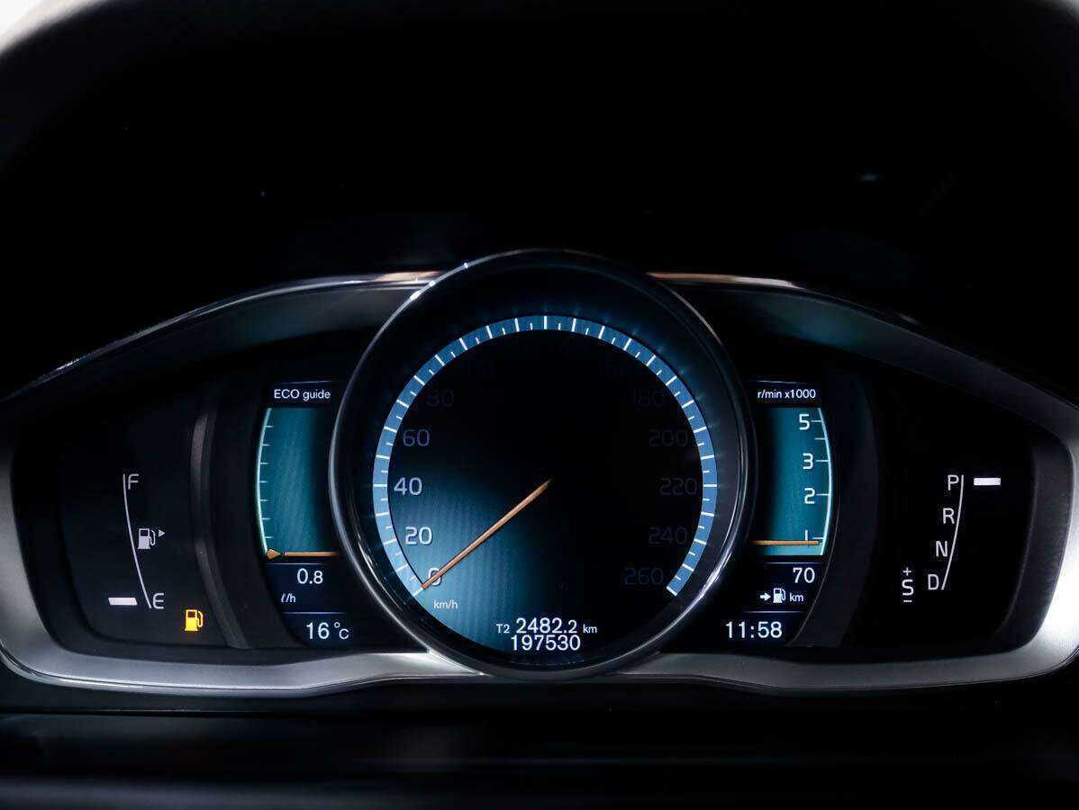 Volvo XC70 с пробегом — 2014 год. Фото: #9