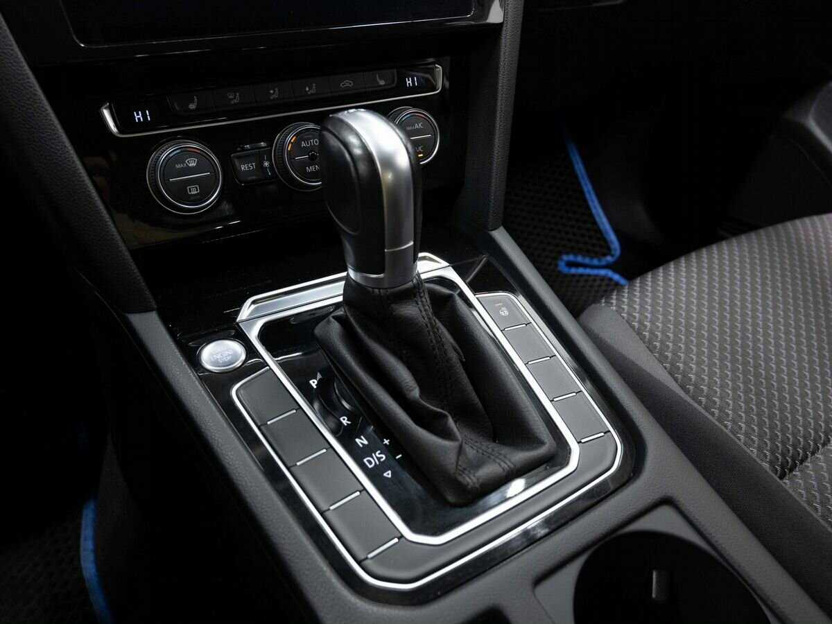 Volkswagen Passat с пробегом — 2017 год. Фото: #21