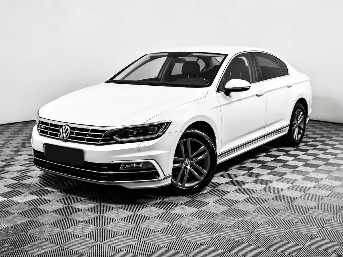 Volkswagen Passat с пробегом — 2018 год. Посмотреть фото