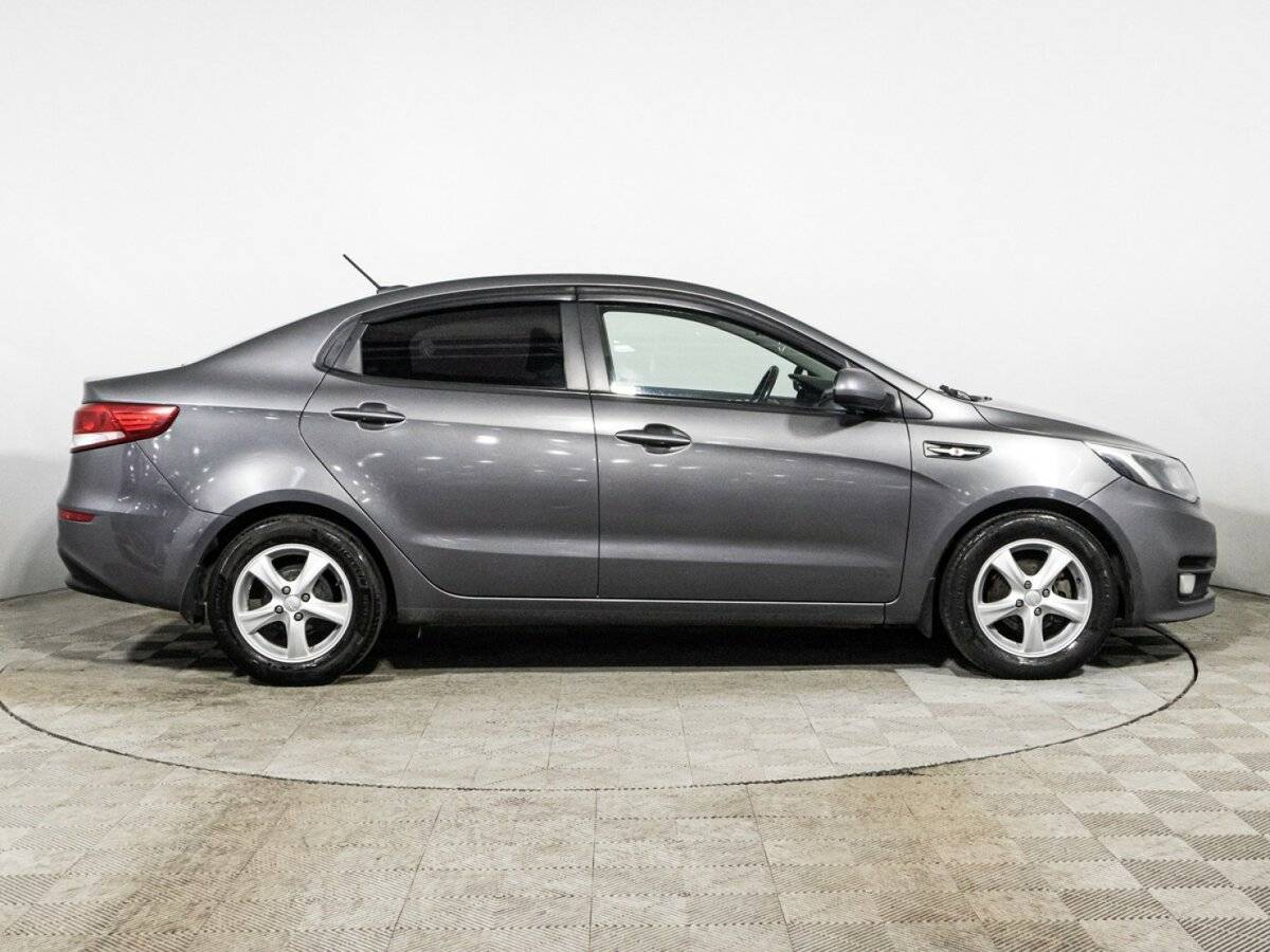 Kia Rio с пробегом — 2017 год. Фото: #3