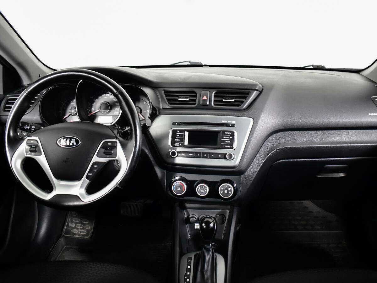 Kia Rio с пробегом — 2015 год. Фото: #11