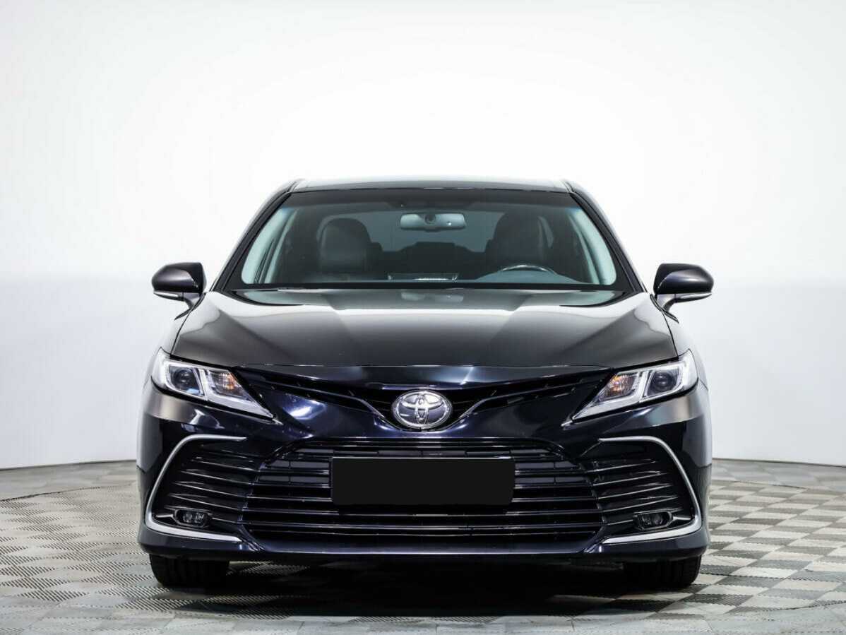 Toyota Camry с пробегом — 2022 год. Посмотреть фото