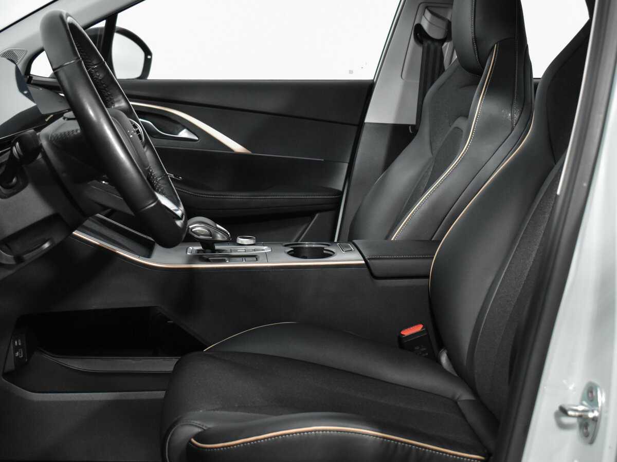 OMODA C5 с пробегом — 2022 год. Фото: #11