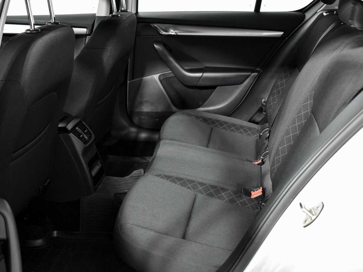Skoda Octavia с пробегом — 2019 год. Фото: #9