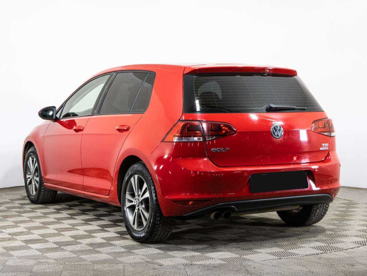 Volkswagen Golf с пробегом — 2013 год. Фото: #6