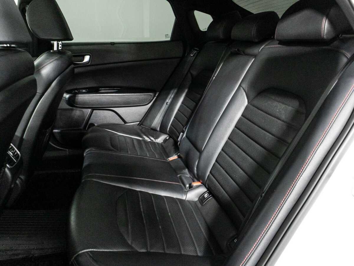 Kia Optima с пробегом — 2018 год. Фото: #9