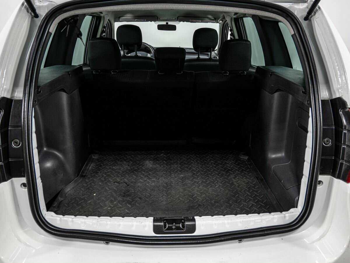 Nissan Terrano с пробегом — 2015 год. Фото: #20