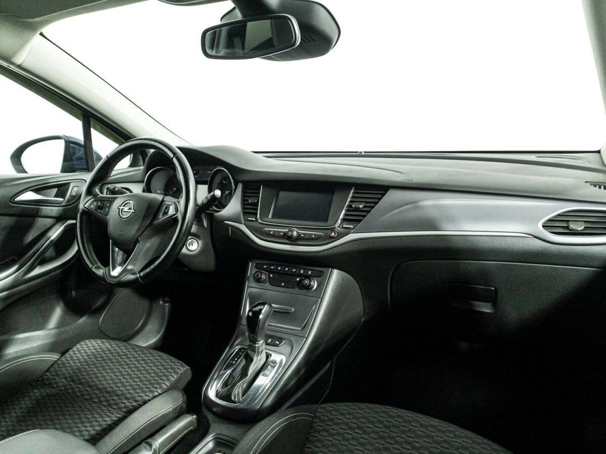 Opel Astra с пробегом — 2019 год. Фото: #8