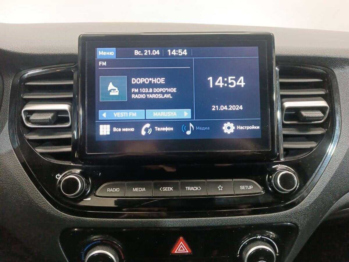 Hyundai Solaris с пробегом — 2022 год. Фото: #12