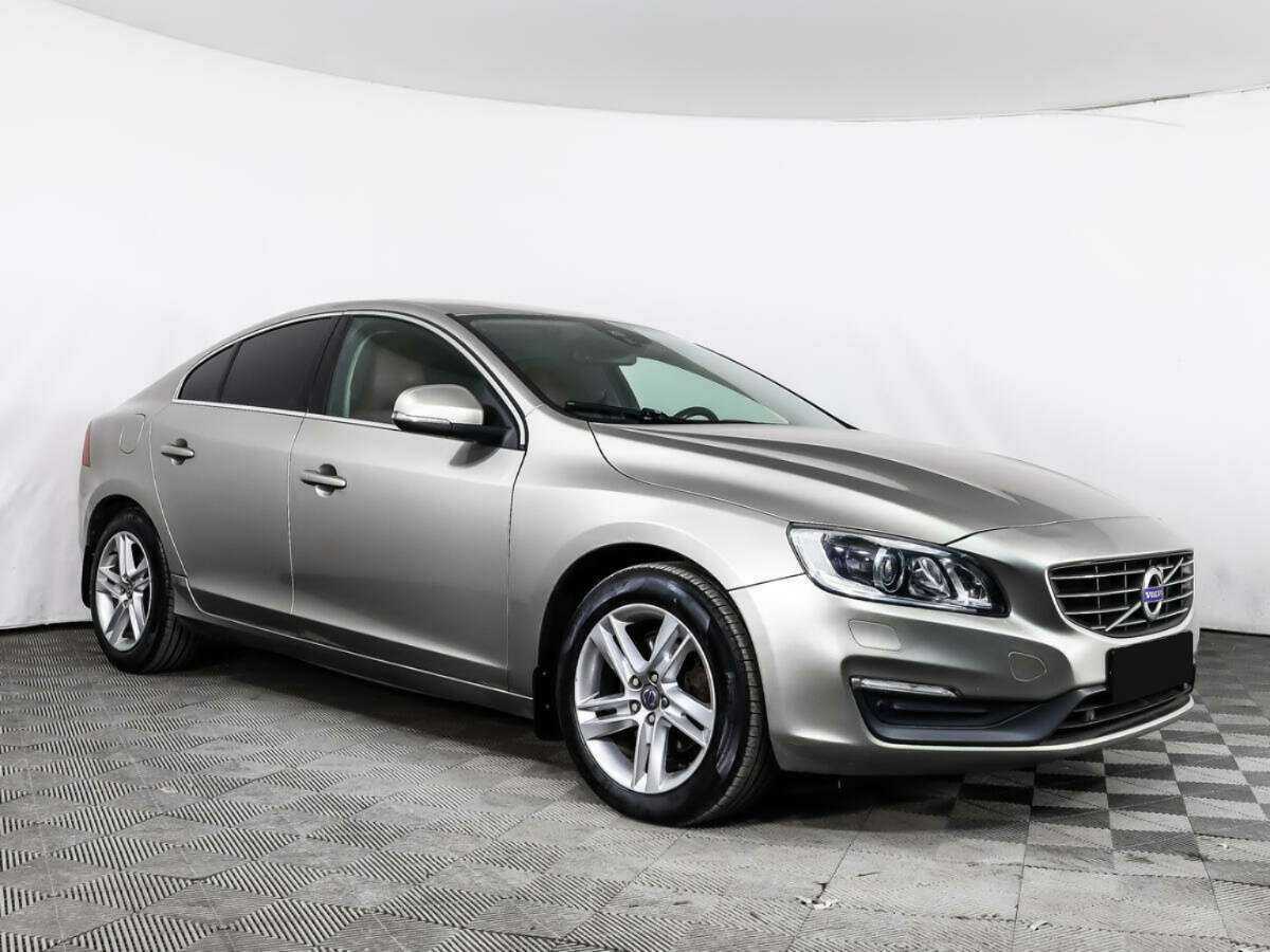 Volvo S60 с пробегом — 2014 год. Фото: #2