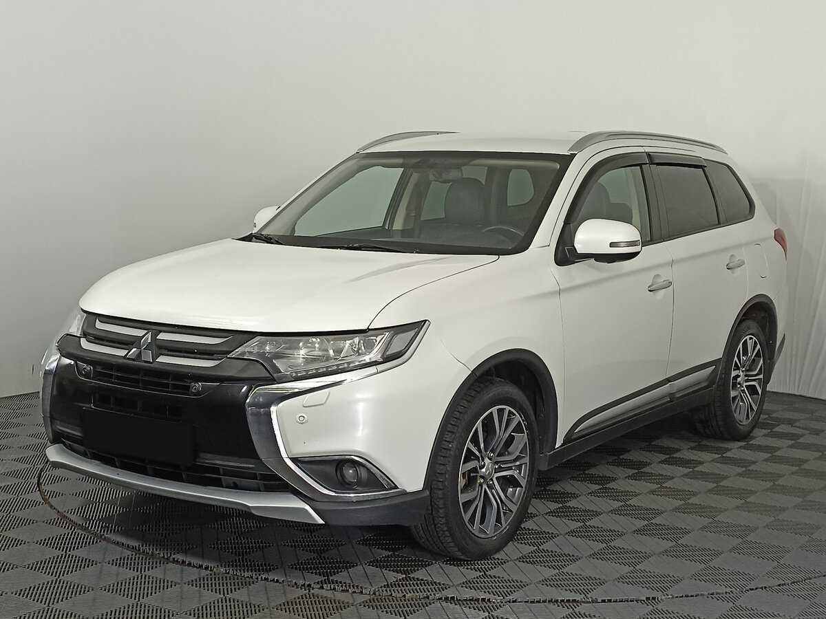 Mitsubishi Outlander с пробегом — 2017 год. Посмотреть фото