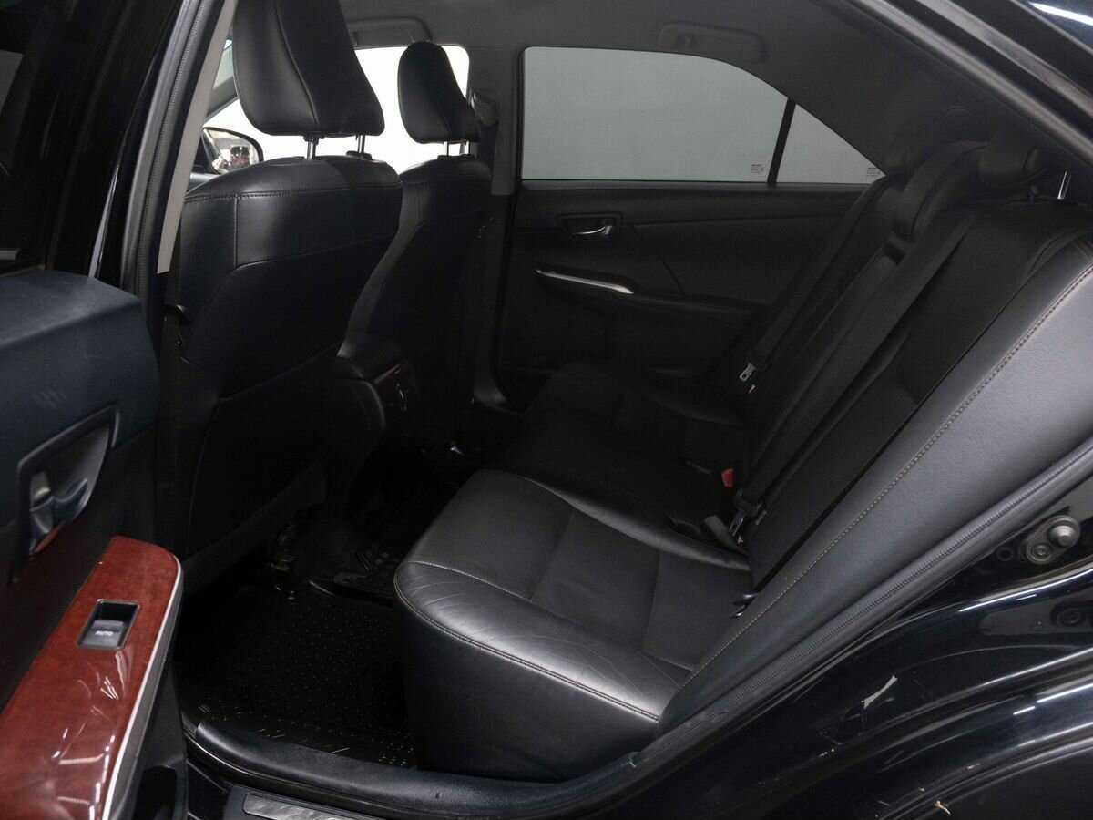 Toyota Camry с пробегом — 2012 год. Фото: #8