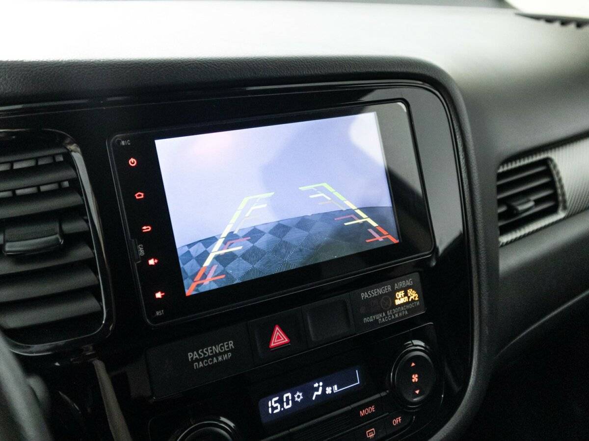 Mitsubishi Outlander с пробегом — 2017 год. Фото: #14