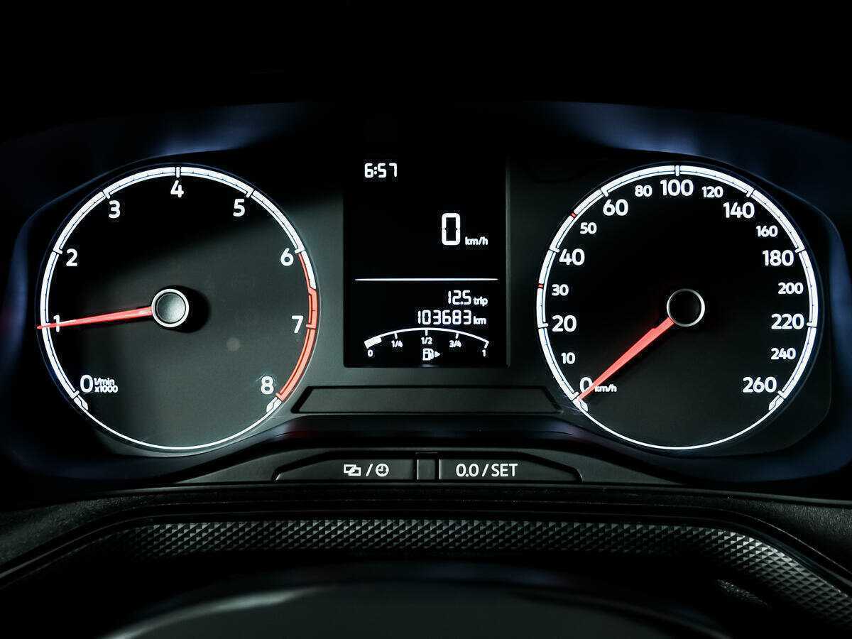 Volkswagen Polo с пробегом — 2021 год. Фото: #9