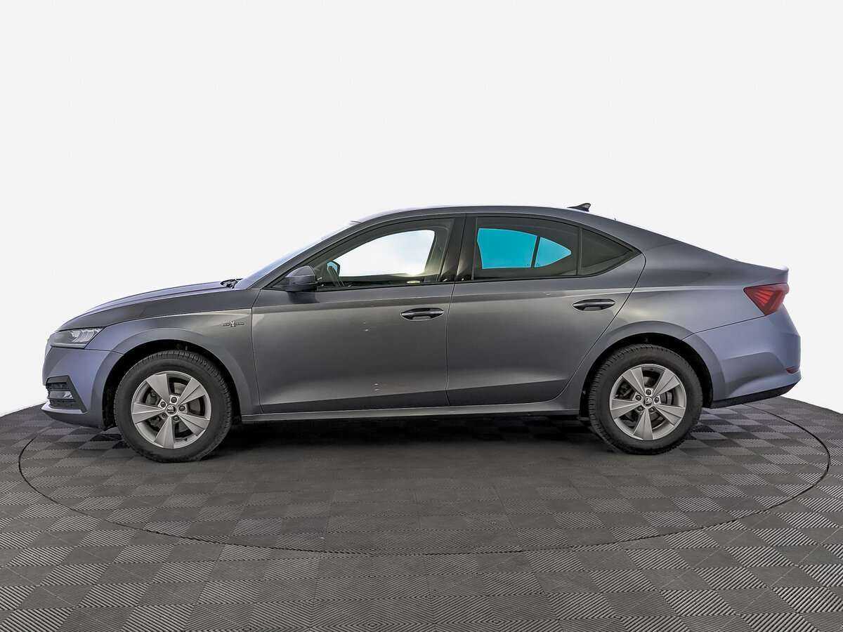 Skoda Octavia с пробегом — 2021 год. Фото: #6
