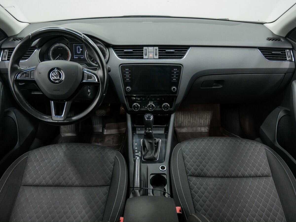 Skoda Octavia с пробегом — 2017 год. Фото: #9