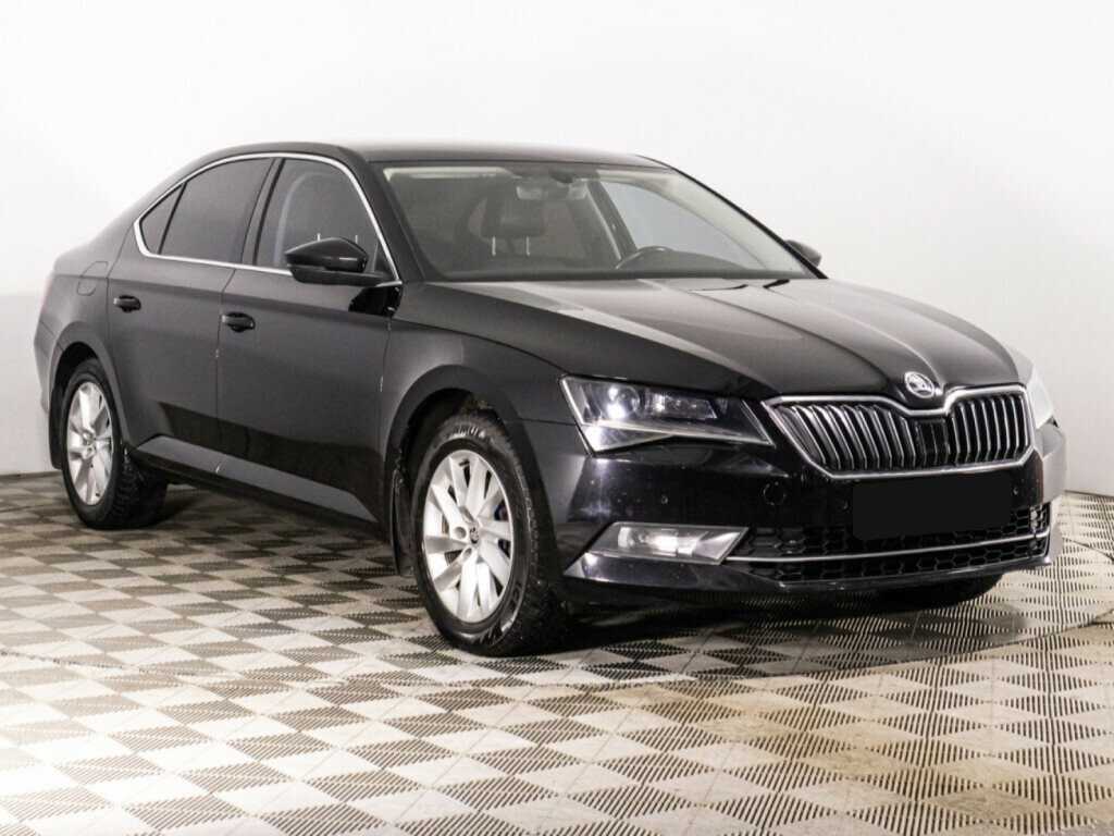 Skoda Superb с пробегом — 2017 год. Фото: #2