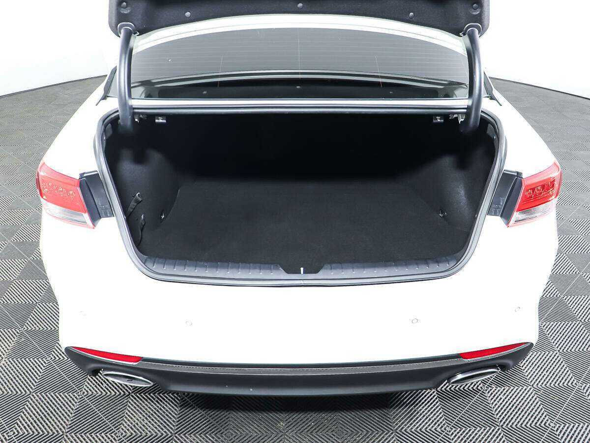 Kia Optima с пробегом — 2017 год. Фото: #9