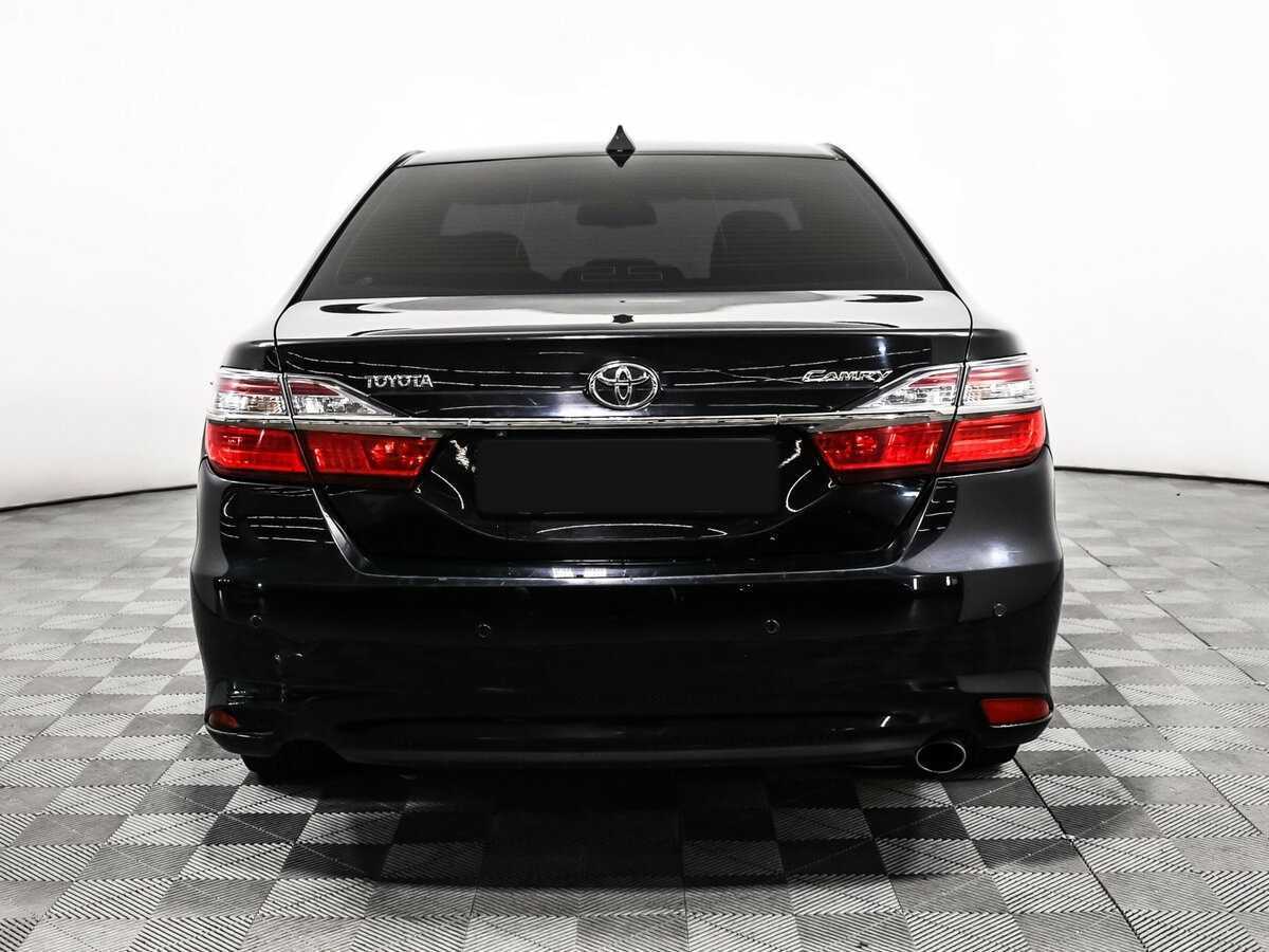 Toyota Camry с пробегом — 2016 год. Фото: #5