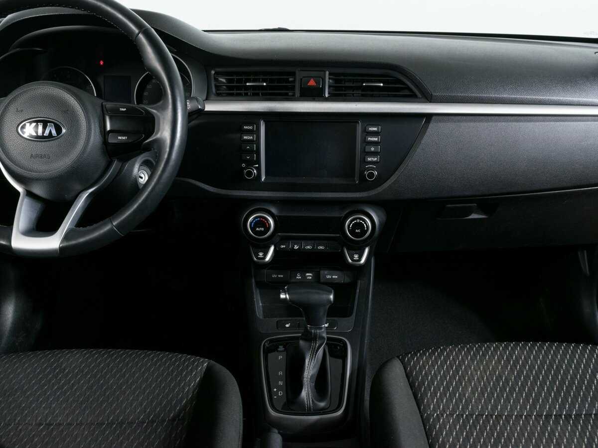 Kia Rio с пробегом — 2018 год. Фото: #8