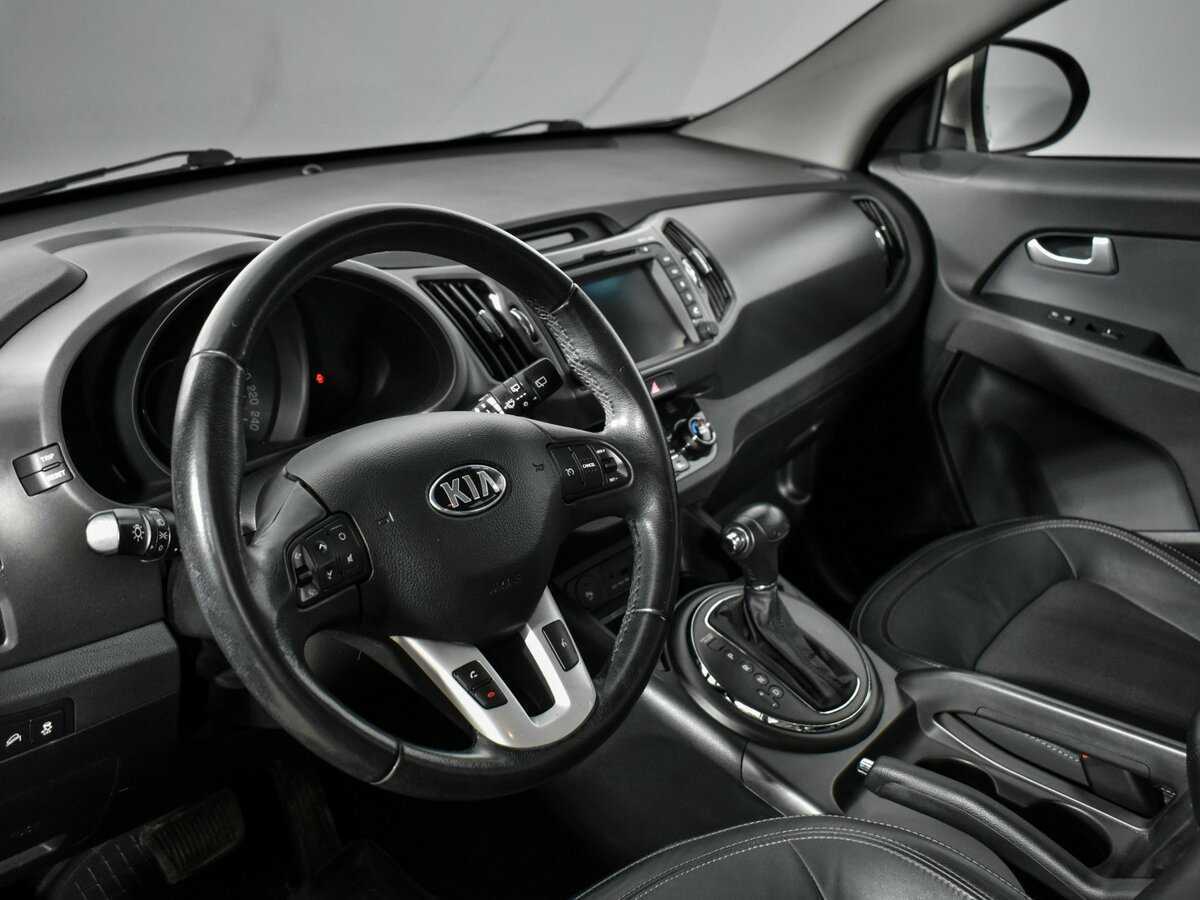 Kia Sportage с пробегом — 2012 год. Фото: #8