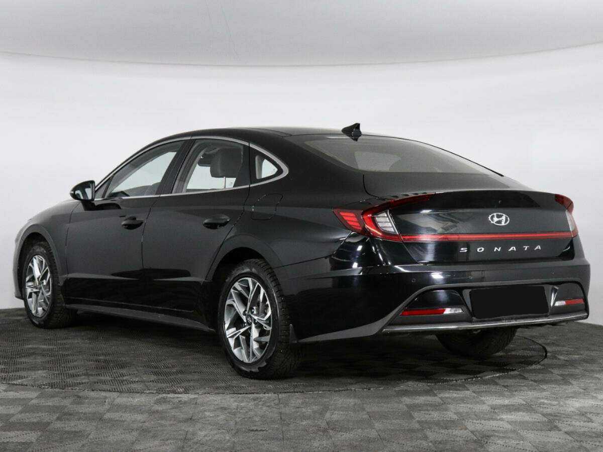Hyundai Sonata с пробегом — 2023 год. Фото: #6