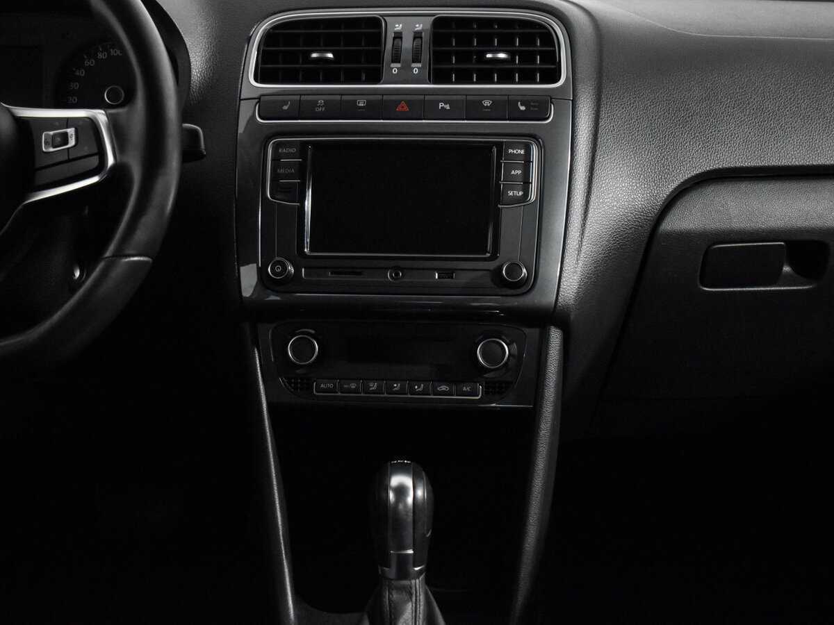 Volkswagen Polo с пробегом — 2019 год. Фото: #14