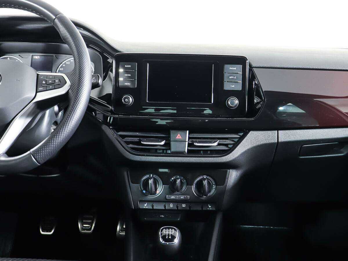 Volkswagen Polo с пробегом — 2021 год. Фото: #11