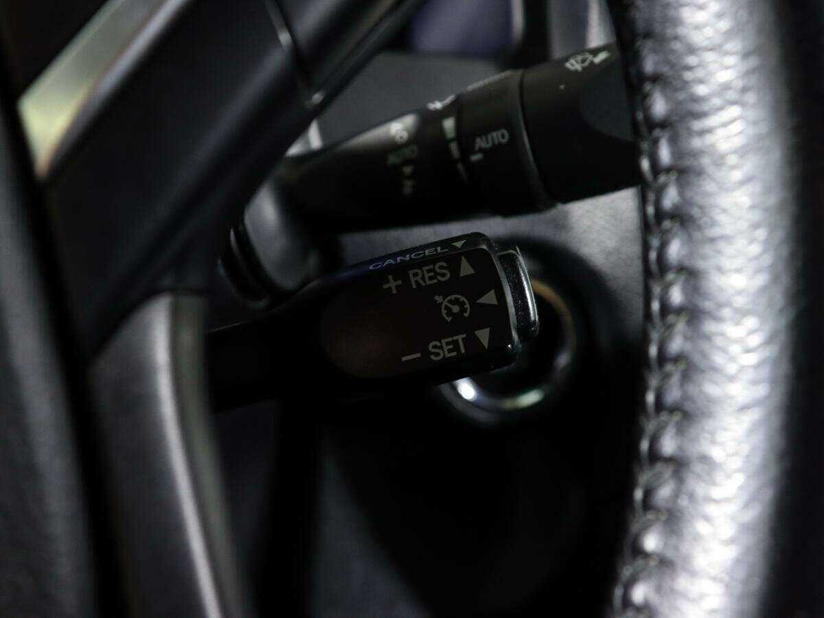 Toyota Camry с пробегом — 2017 год. Фото: #21