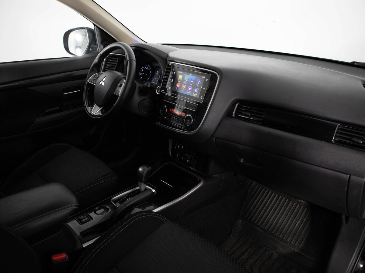 Mitsubishi Outlander с пробегом — 2019 год. Фото: #14