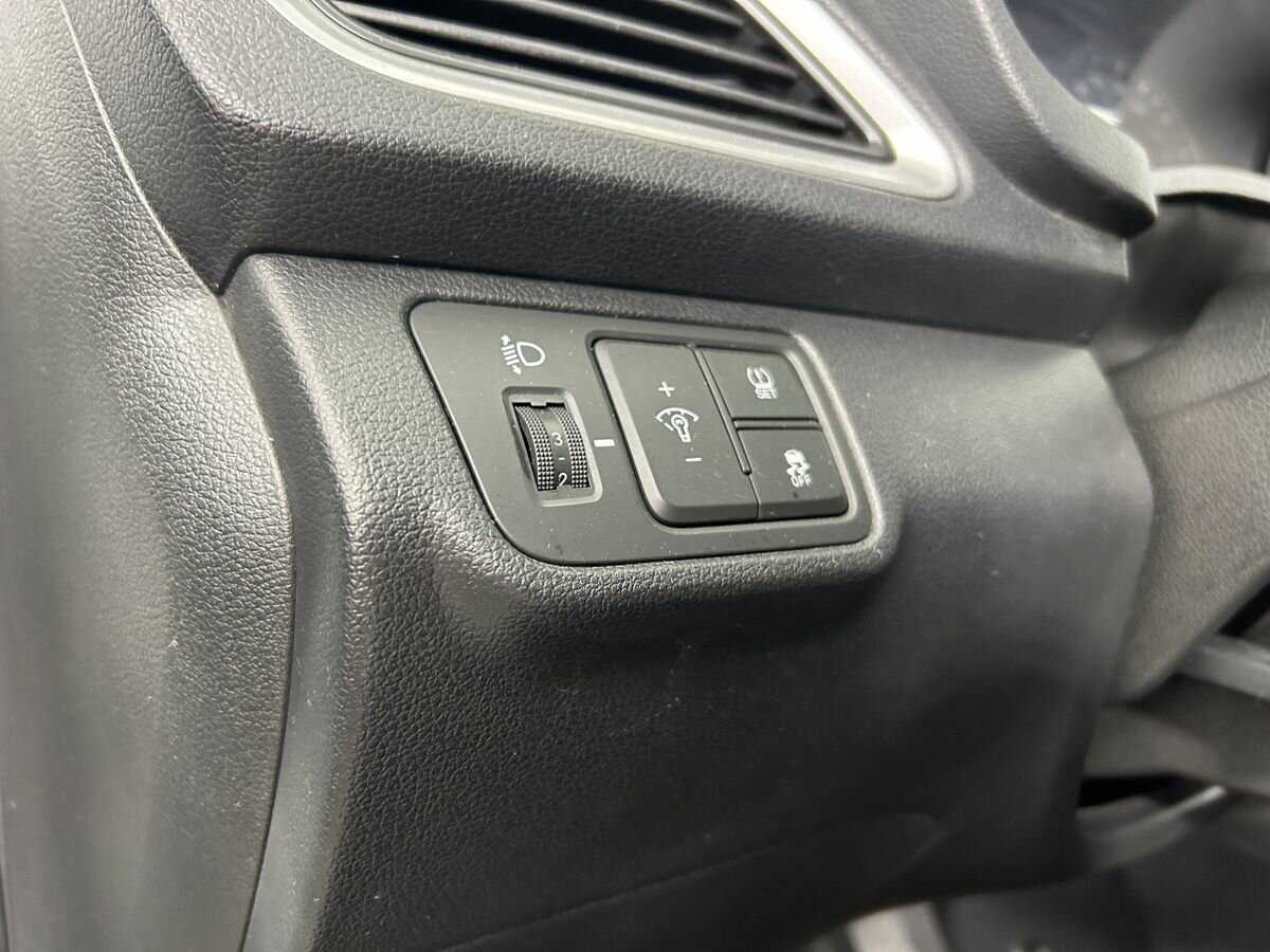 Hyundai Solaris с пробегом — 2017 год. Фото: #8