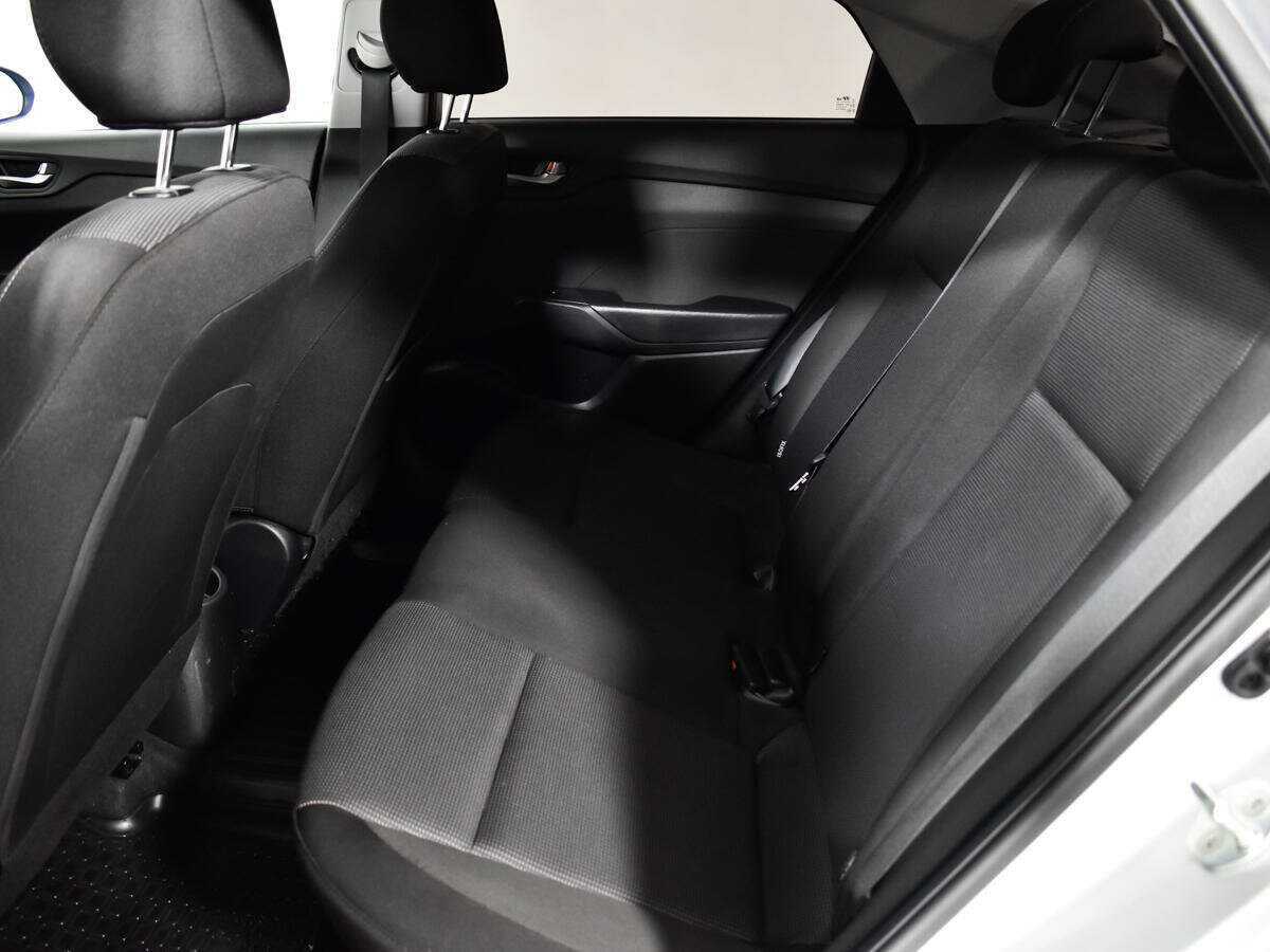 Hyundai Solaris с пробегом — 2017 год. Фото: #9