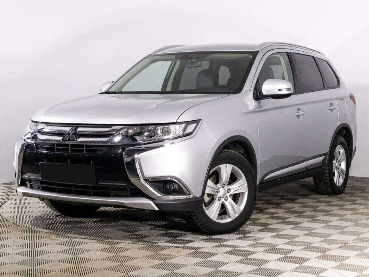 Mitsubishi Outlander с пробегом — 2017 год. Фото: #0