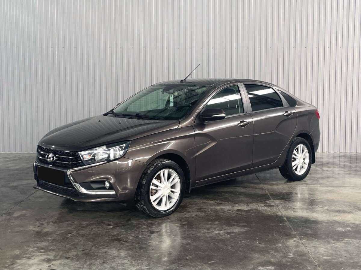 Lada (ВАЗ) Vesta с пробегом — 2018 год. Посмотреть фото