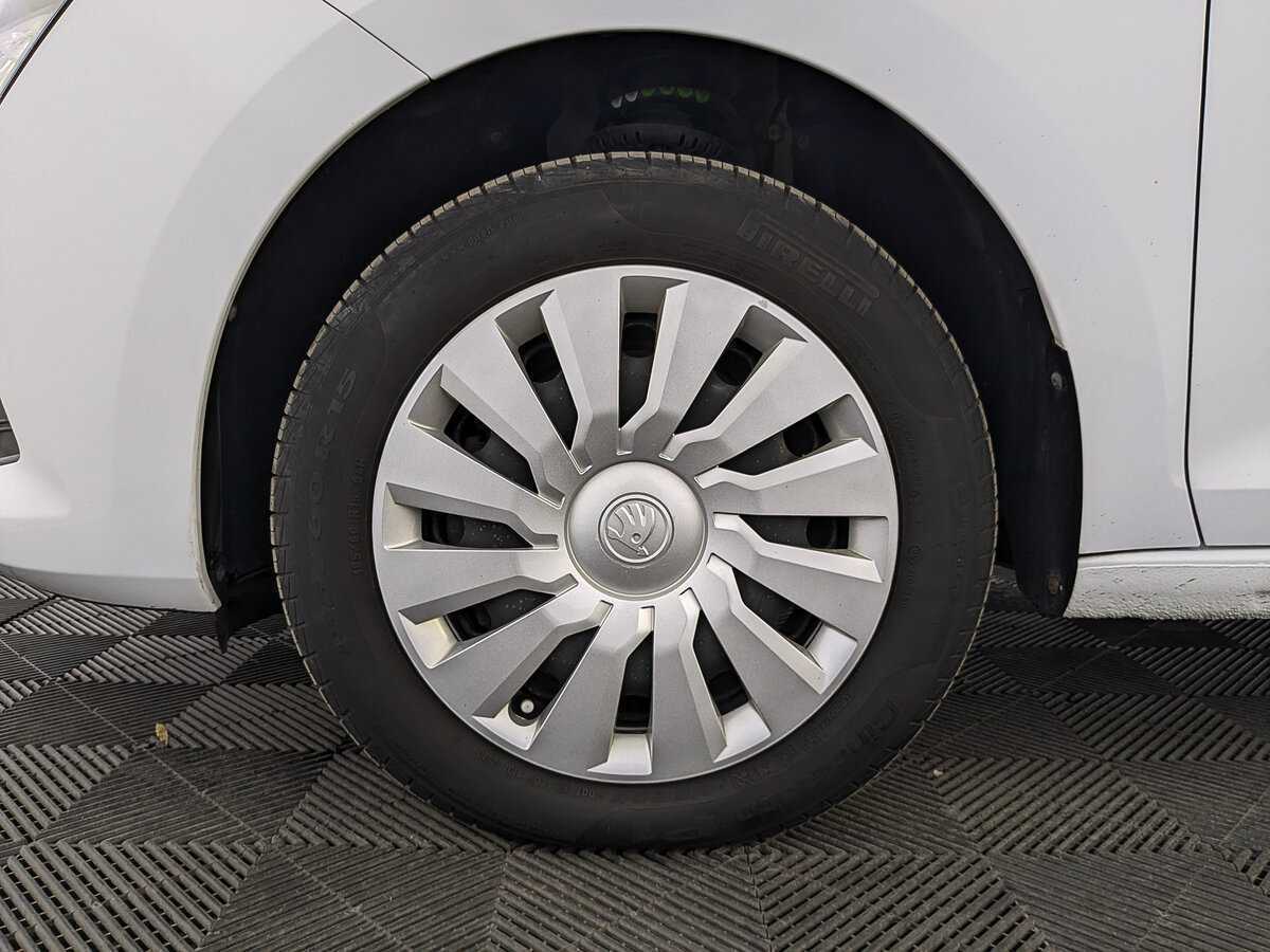 Skoda Rapid с пробегом — 2020 год. Фото: #10