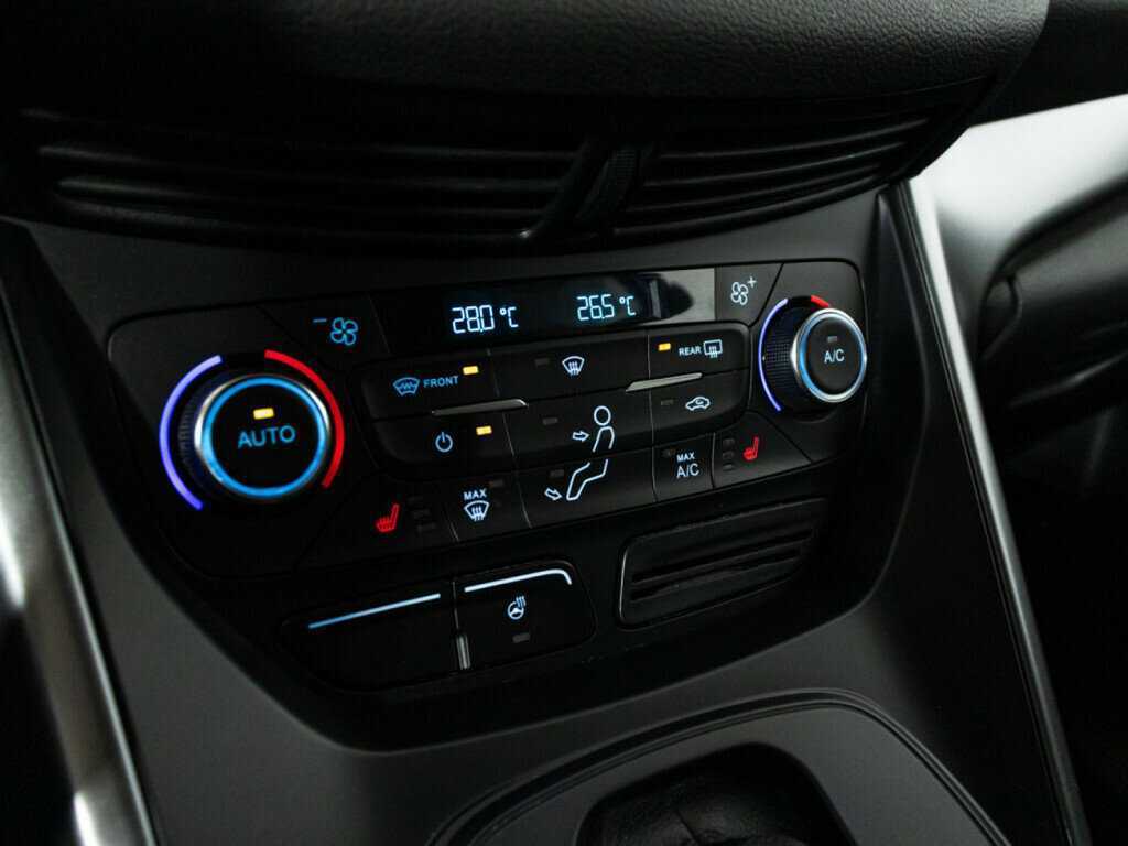 Ford Kuga с пробегом — 2018 год. Фото: #15