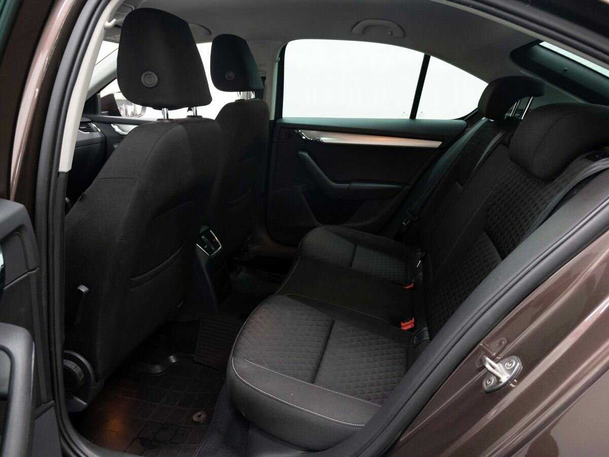 Skoda Octavia с пробегом — 2016 год. Фото: #10