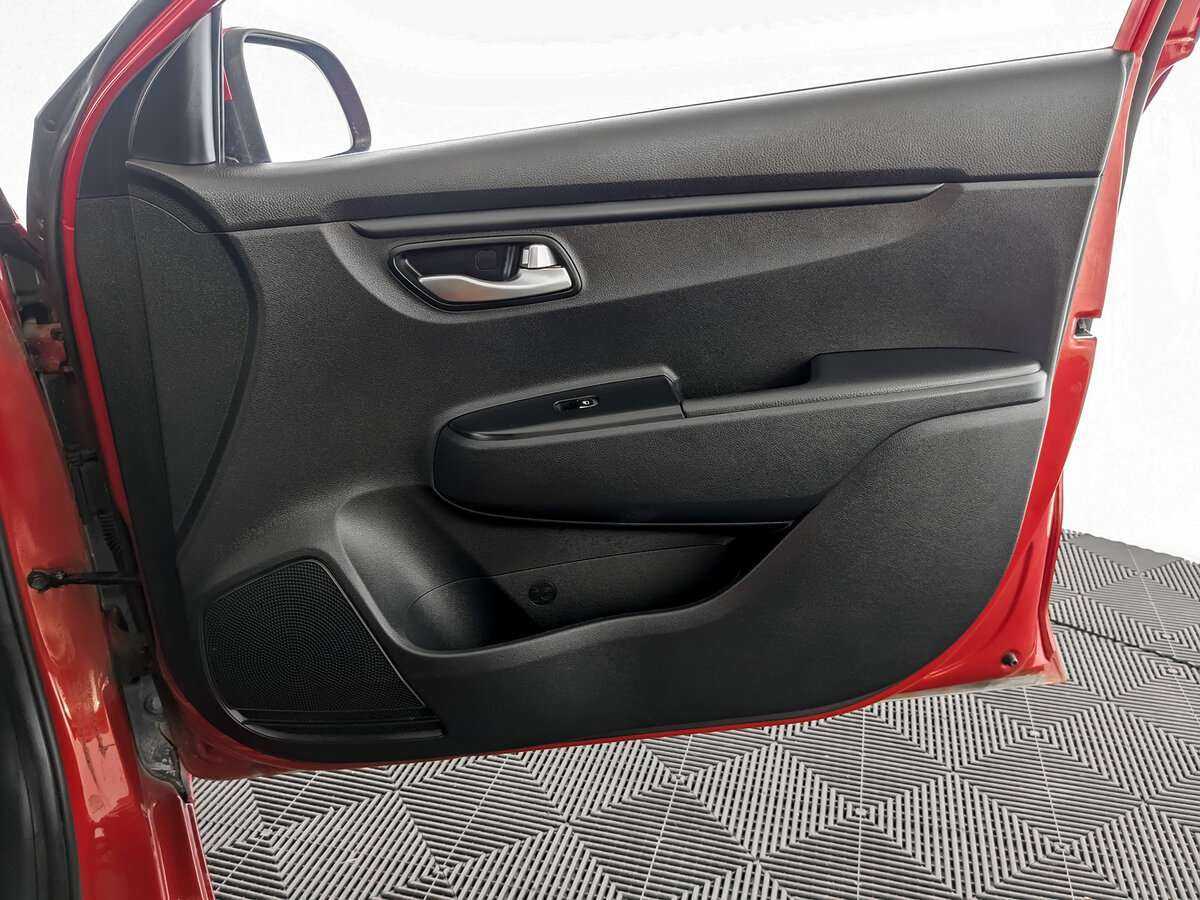 Kia Rio с пробегом — 2019 год. Фото: #18