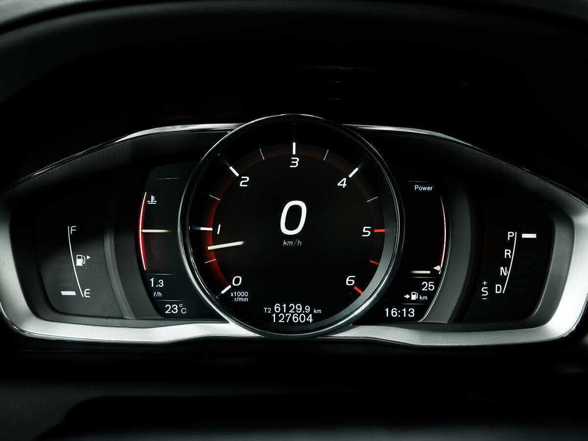 Volvo XC60 с пробегом — 2016 год. Фото: #7