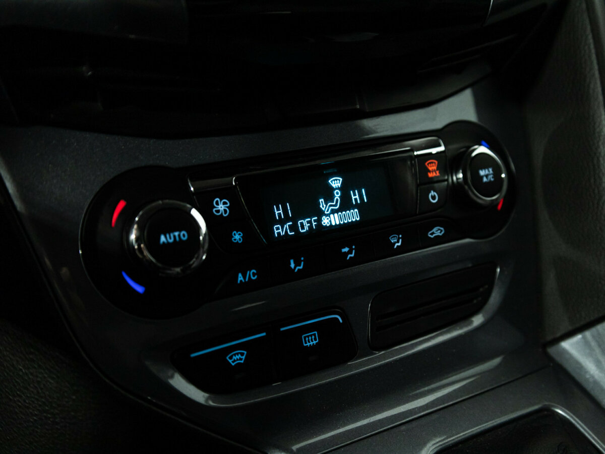 Ford Focus с пробегом — 2014 год. Фото: #13