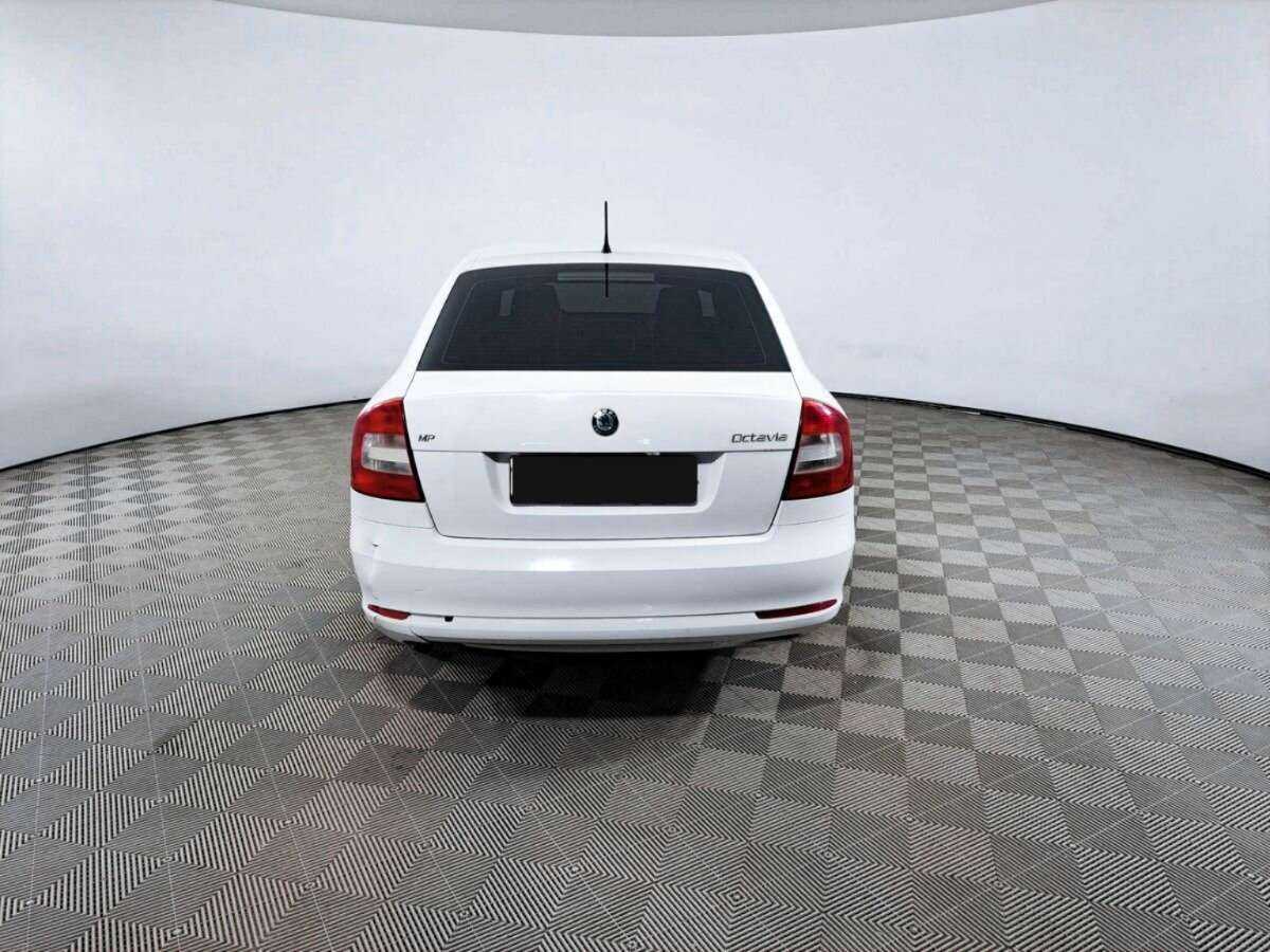 Skoda Octavia с пробегом — 2012 год. Фото: #5