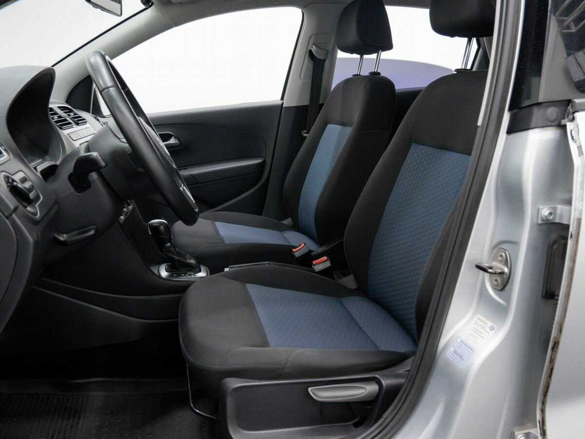 Volkswagen Polo с пробегом — 2013 год. Фото: #11